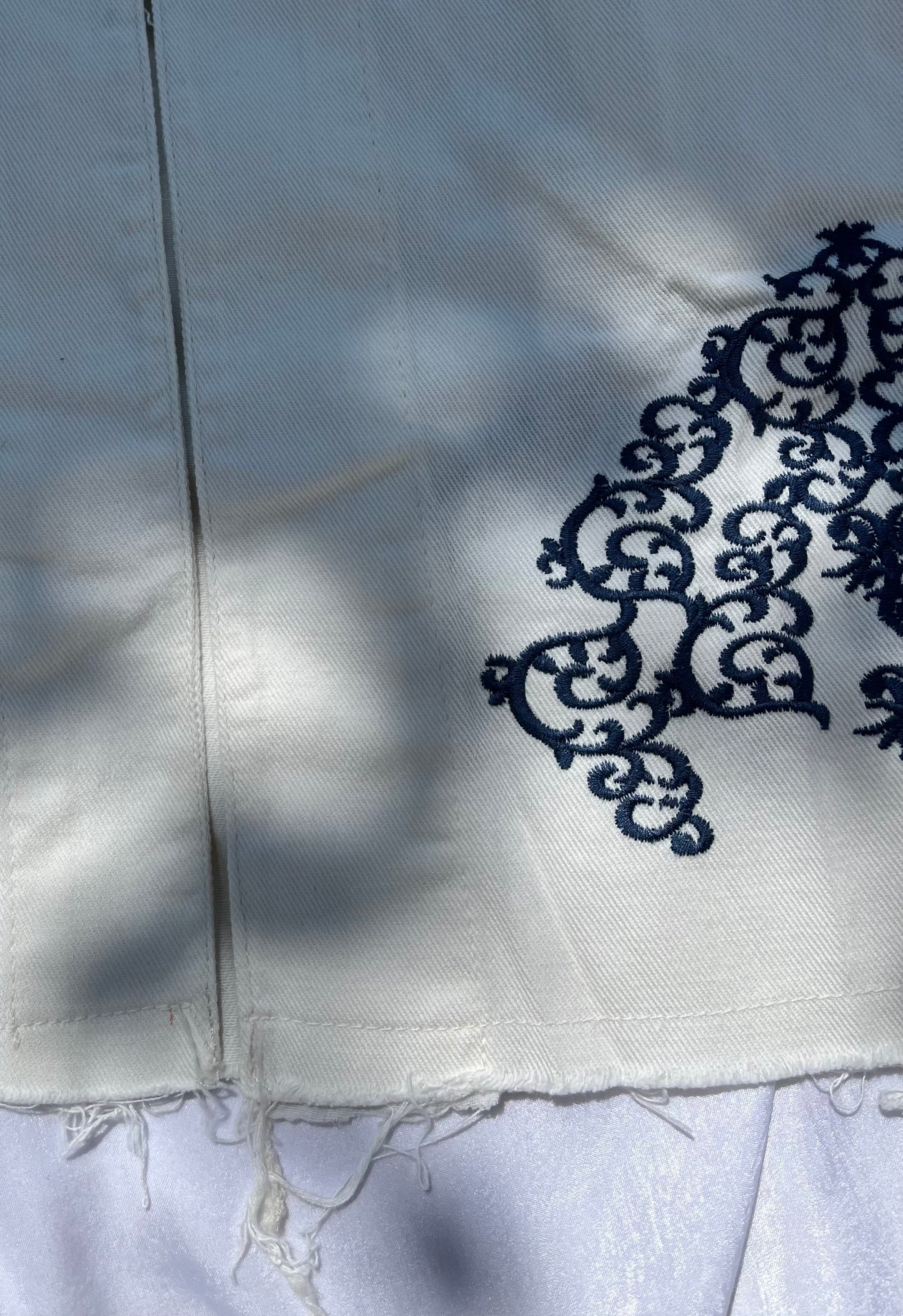 Bestickter Jeans-Kimono